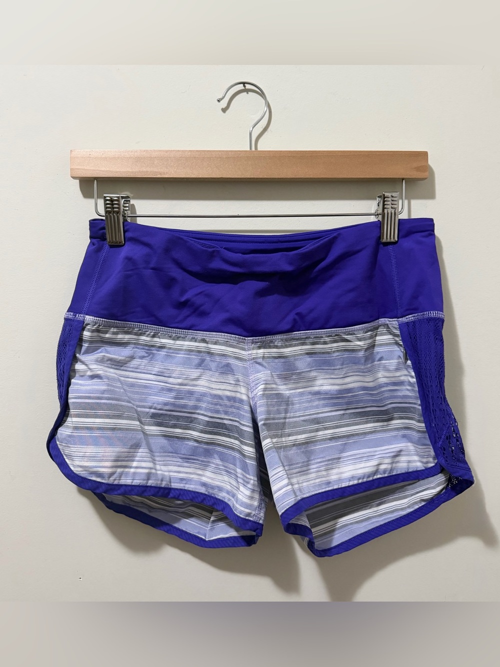 Lululemon Run Speed Shorts Size 4 Classic Stripe Iris Flower Purple Rare